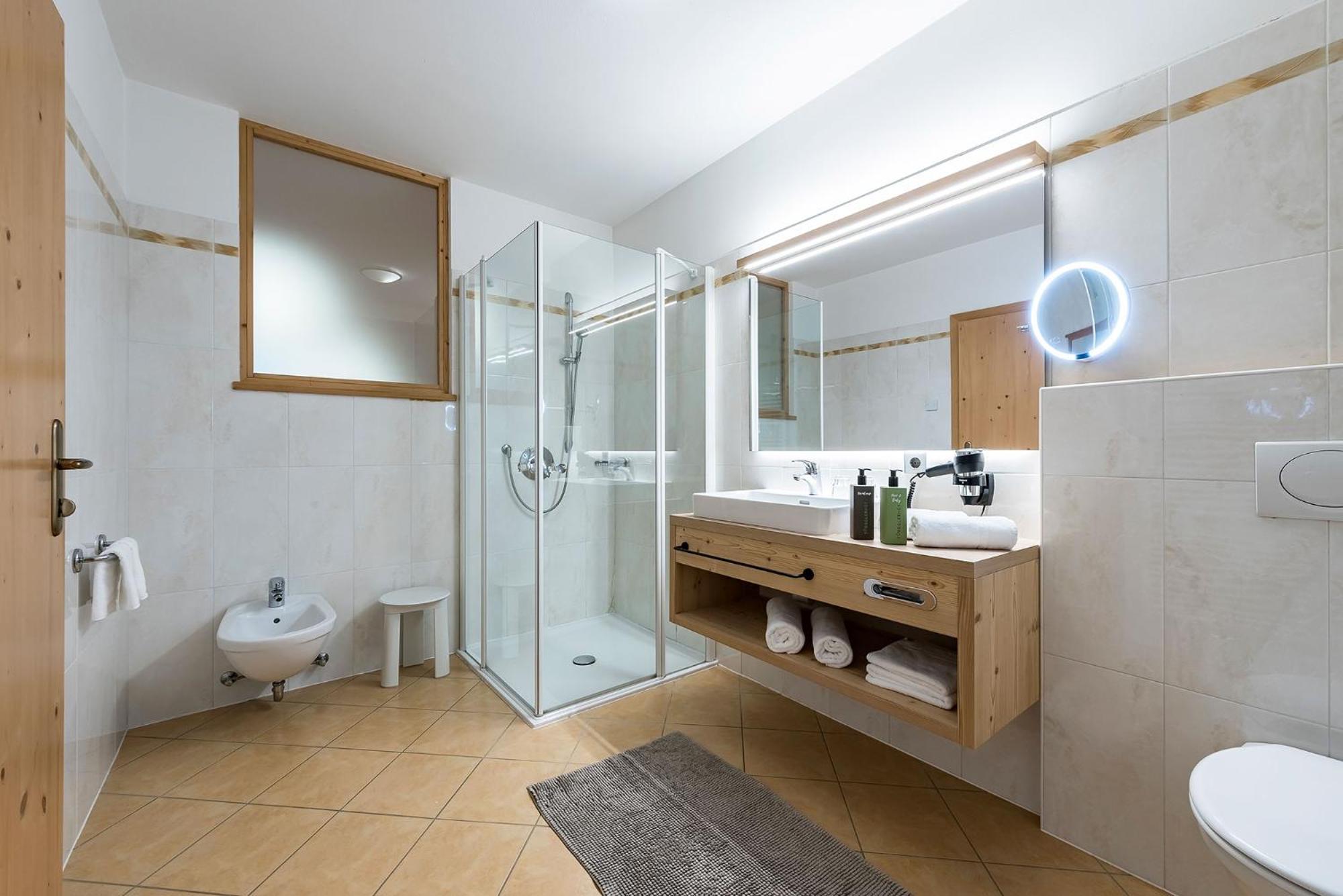 ברסאנונה Hotel Torgglerhof מראה חיצוני תמונה